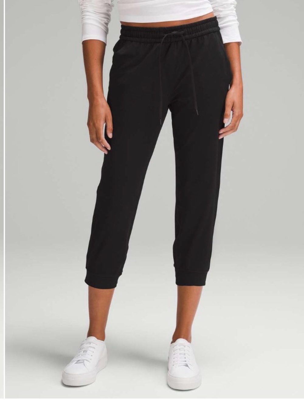 Lululemon- Soft Jersey Classic-Fit Mid Rise Cropped Jogger- Size 10